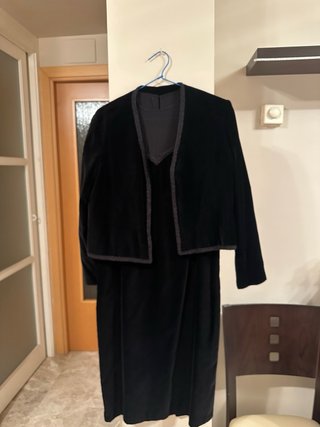 Vestido negro hecho a mano