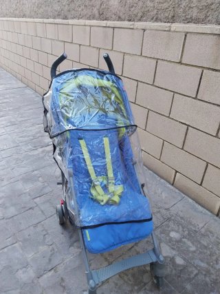 Carrito de bebé Maclaren azul y verde