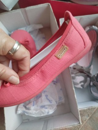 Zapatos lona niña marca Duvic. Estrenar varios num