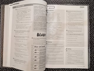 2 Bachillerato - Inglés Workbook