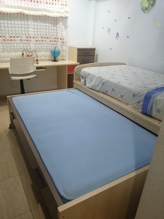 Cama nido con escritorio y colchón