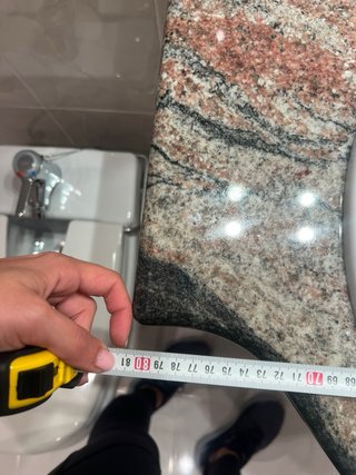 Mueble baño con espejo y lavabo de mármol