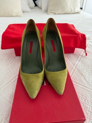 Zapatos de tacón verdes Carolina Herrera