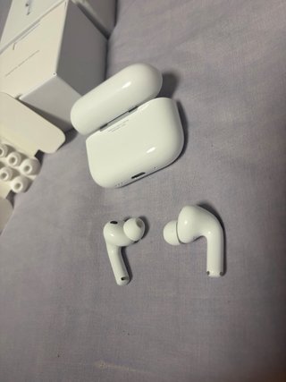 Apple AirPods Pro 3 (2025)