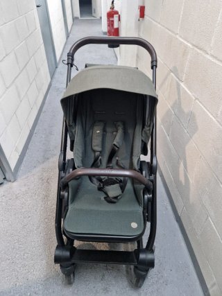 Carrito Bebé Musty Nio con  Capazo Verde