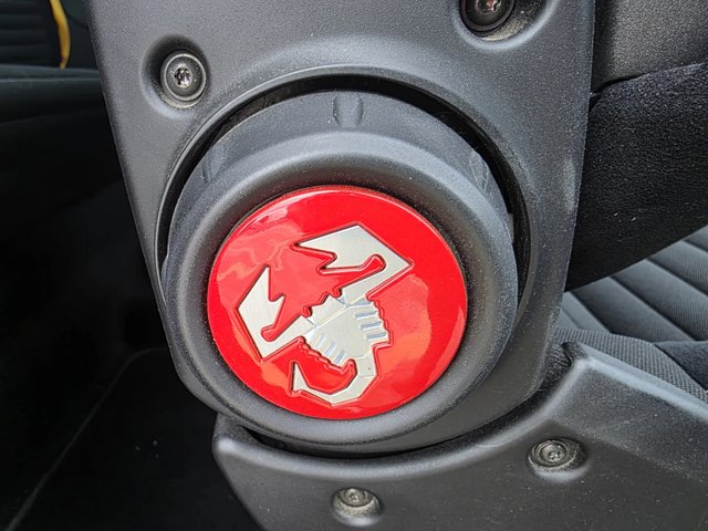 Abarth 500 desde 375€/mes ¡SIN ENTRADA!