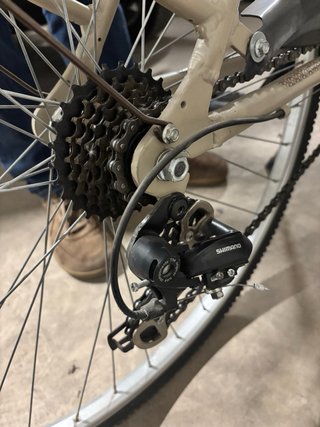 VALENCIA Bicicleta City 300 Shimano 6V
