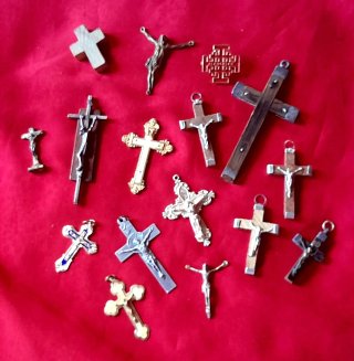Lote de cruces religiosas antiguas