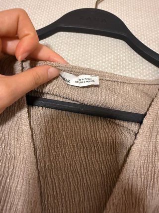 Top Pull&Bear beige manga larga