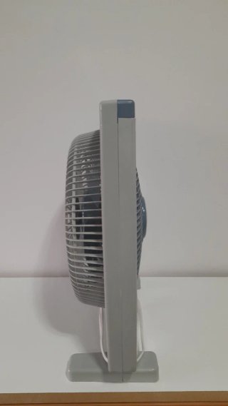 Ventilador Raypan Gris y Azul