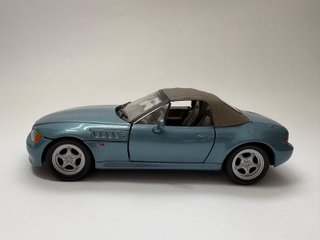 BMW Z3 Roadster 2.8 Welly 1:24 azzurra cabrio
