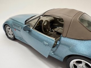 BMW Z3 Roadster 2.8 Welly 1:24 azzurra cabrio