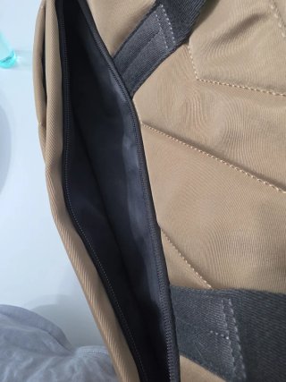 Maleta de viaje con ruedas.