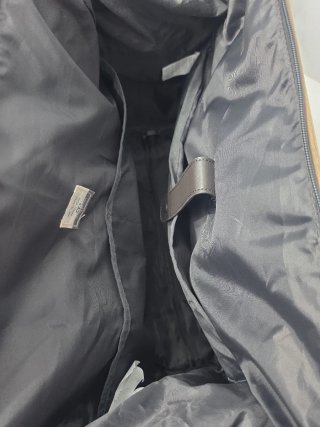 Maleta de viaje con ruedas.