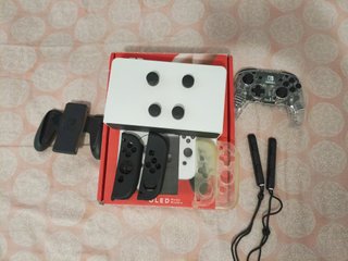 Nintendo Switch OLED + Juegos y Accesorios