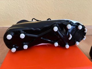 Scarpe da calcio Nike per bambini, taglia 38