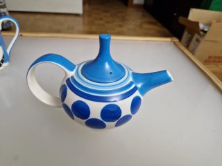Tetera y Taza Cerámica Azul y Blanca