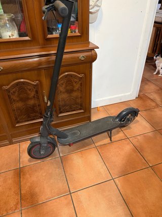 Patinete Eléctrico con Cargador Nuevo