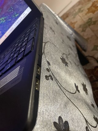 Acer Aspire E1-522 Portátil Negro