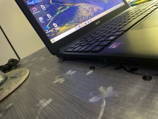 Acer Aspire E1-522 Portátil Negro