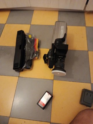 Cámara Sony Betamovie BMC-100P + Accesorios