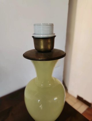 Lámpara vidrio opalino de uranio