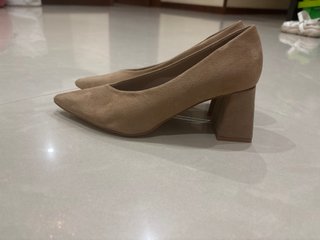 Zapatos CORINA Talla 36 Beige