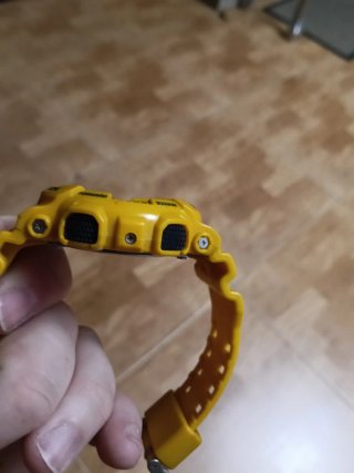 Reloj G-Shock Amarillo WR20BAR