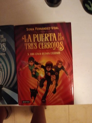 La puerta de los tres cerrojos