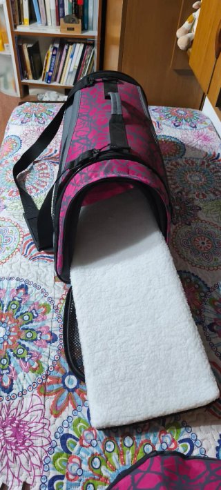 Transportín para mascotas gris y rosa