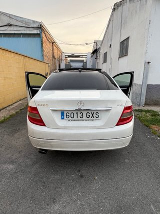 Mercedes-Benz Clase C 2010