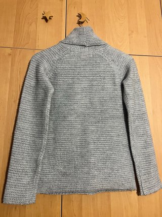 Jersey punto cuello alto gris