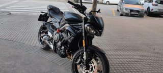 Triumph Street Triple R 765 2023