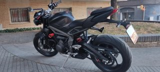 Triumph Street Triple R 765 2023