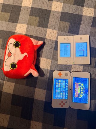 Nintendo 2DS XL + Juegos Pokémon
