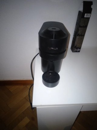 Cafetera Nespresso Negra