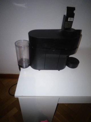 Cafetera Nespresso Negra