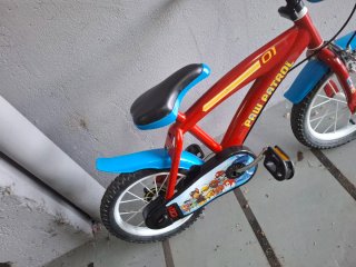 Bicicleta Paw Patrol Roja y Azul