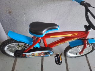 Bicicleta Paw Patrol Roja y Azul