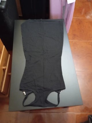 Vestido Negro con Estampado de Enfermera