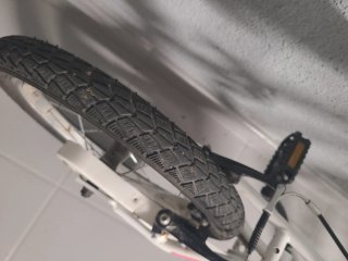 Bicicleta infantil Megamo 16 con asiento y cesta