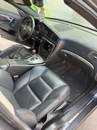 Despiece Volvo S60 2.4 D5 Diesel  Año 2004