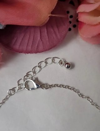 Pulsera ajustable plateada con barra
