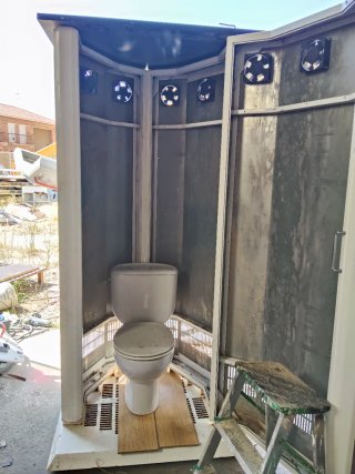 Se vende pará terreno wc, prefabricados, portátil,
