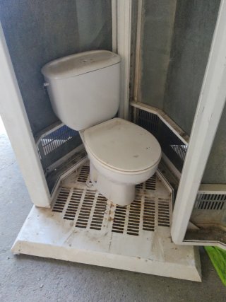 Se vende pará terreno wc, prefabricados, portátil,
