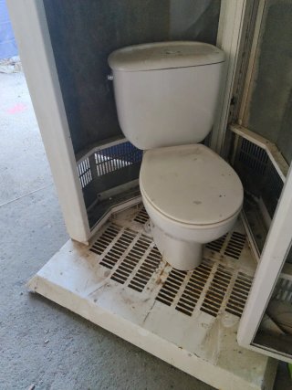 Se vende pará terreno wc, prefabricados, portátil,