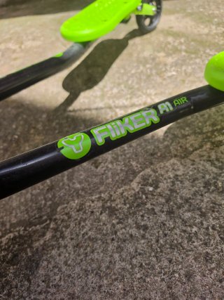 Patinete Fliker A1 Air 3 ruedas verde
