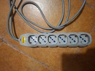 Multipresa con interruttore e spia luminosa