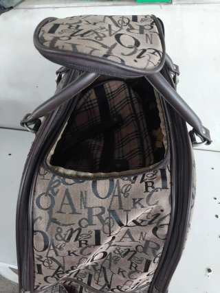 Bolso maleta estampado letras