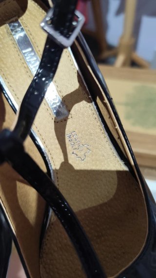 Zapatos de tacón Maria Mares negros